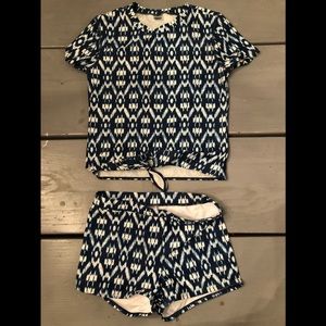 Old Navy Girls Ikat  Blue/White Tankini Lg